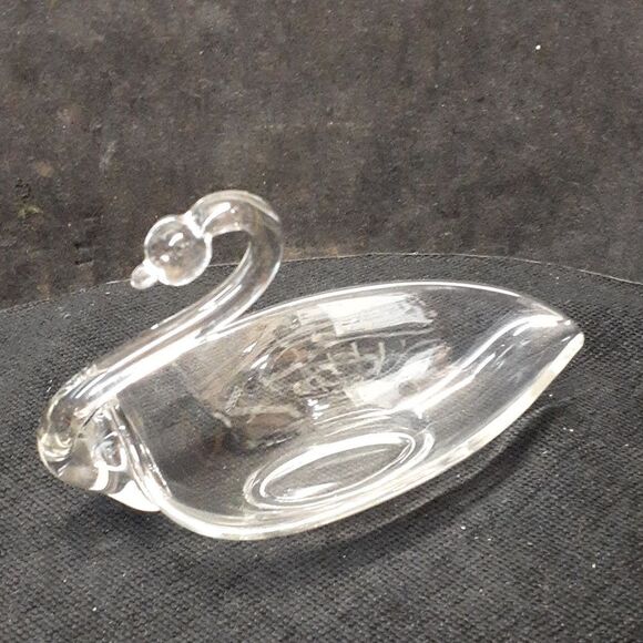 Duncan Miller 1930's hand blown glass swan 6" tall candy dish or nut dish. (#1) - Picture 1 of 13